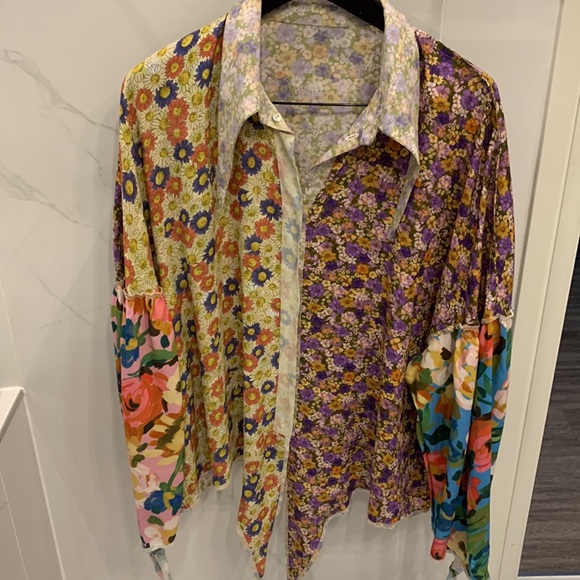 AVAVAV - Out Favorite Blouse - Picture 4 of 12